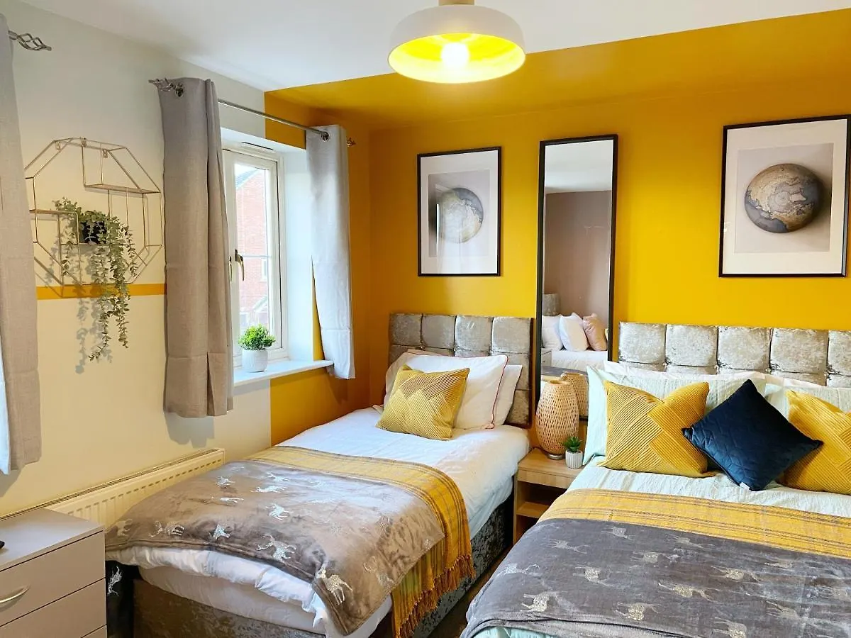 Casa de Férias Mayflower House Barnsley-Wombwell-3 Bedrooms-2 Showers-Longer Stay- Free Parking